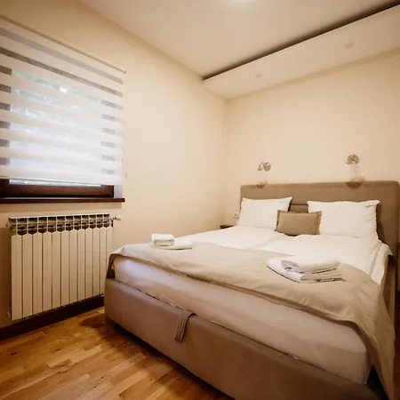 Jela Zlatar Apartment Vukovina