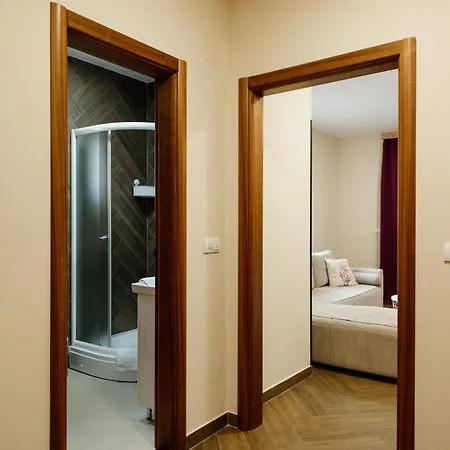 Jela Zlatar * Vukovina