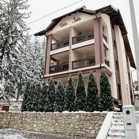 Jela Zlatar Vukovina