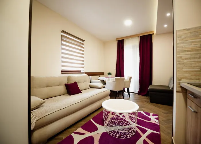 Jela Zlatar شقة *