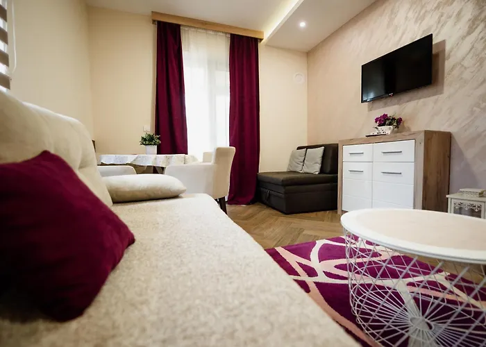 Jela Zlatar * Vukovina