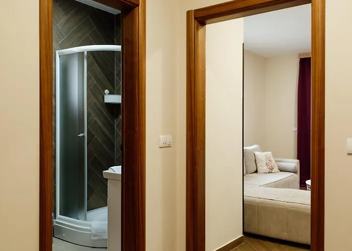 Jela Zlatar * Vukovina