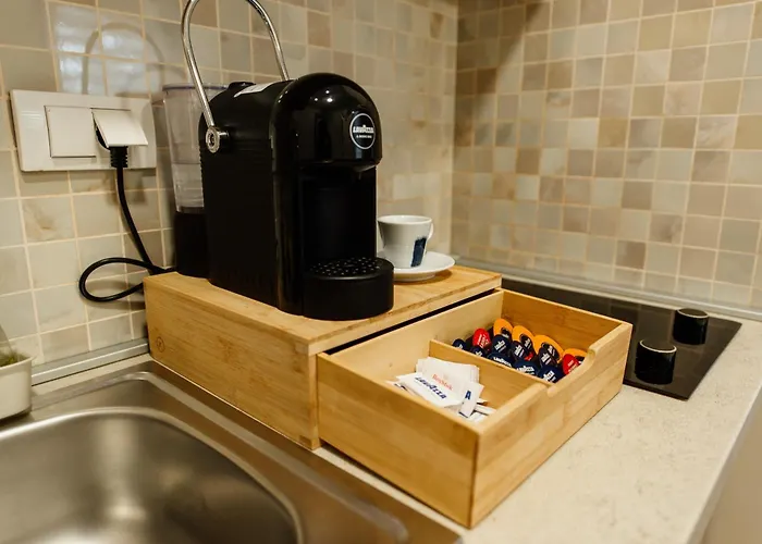 Jela Zlatar Vukovina