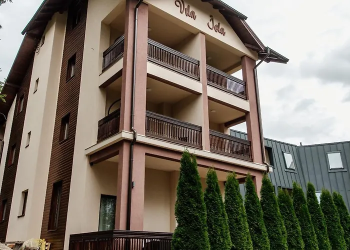 Jela Zlatar Vukovina