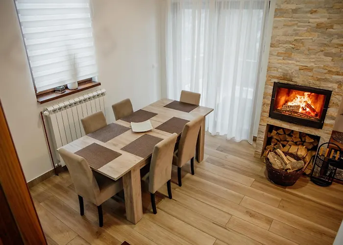 Jela Zlatar شقة *